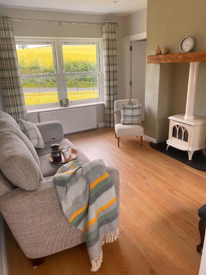 The Gate Lodge At Dunnanew - 4 Star- Sleeps 5 Seaforde Eksteriør bilde